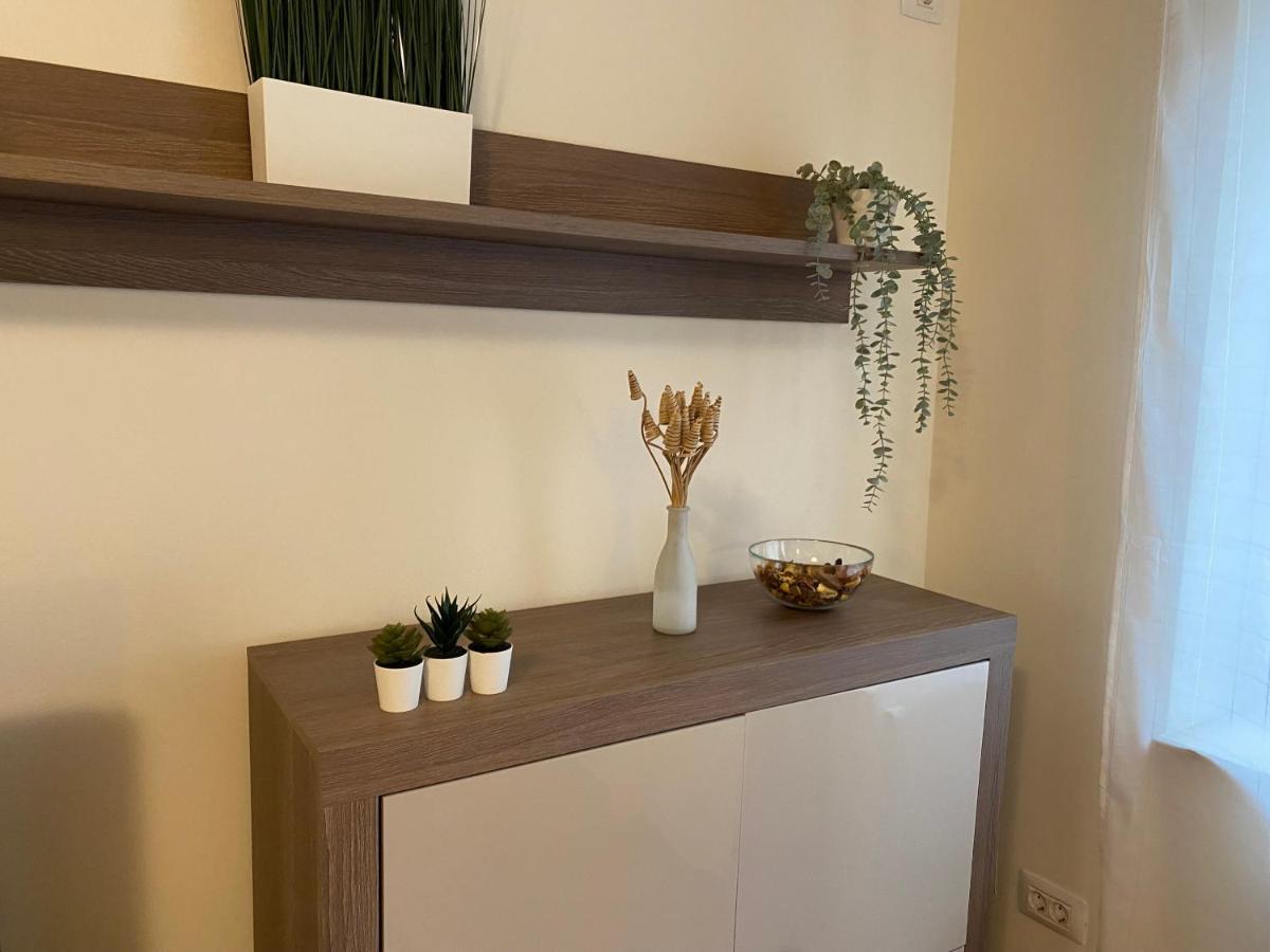 Downtown Apartment Boutique Green Garden Unirii Bucarest Esterno foto