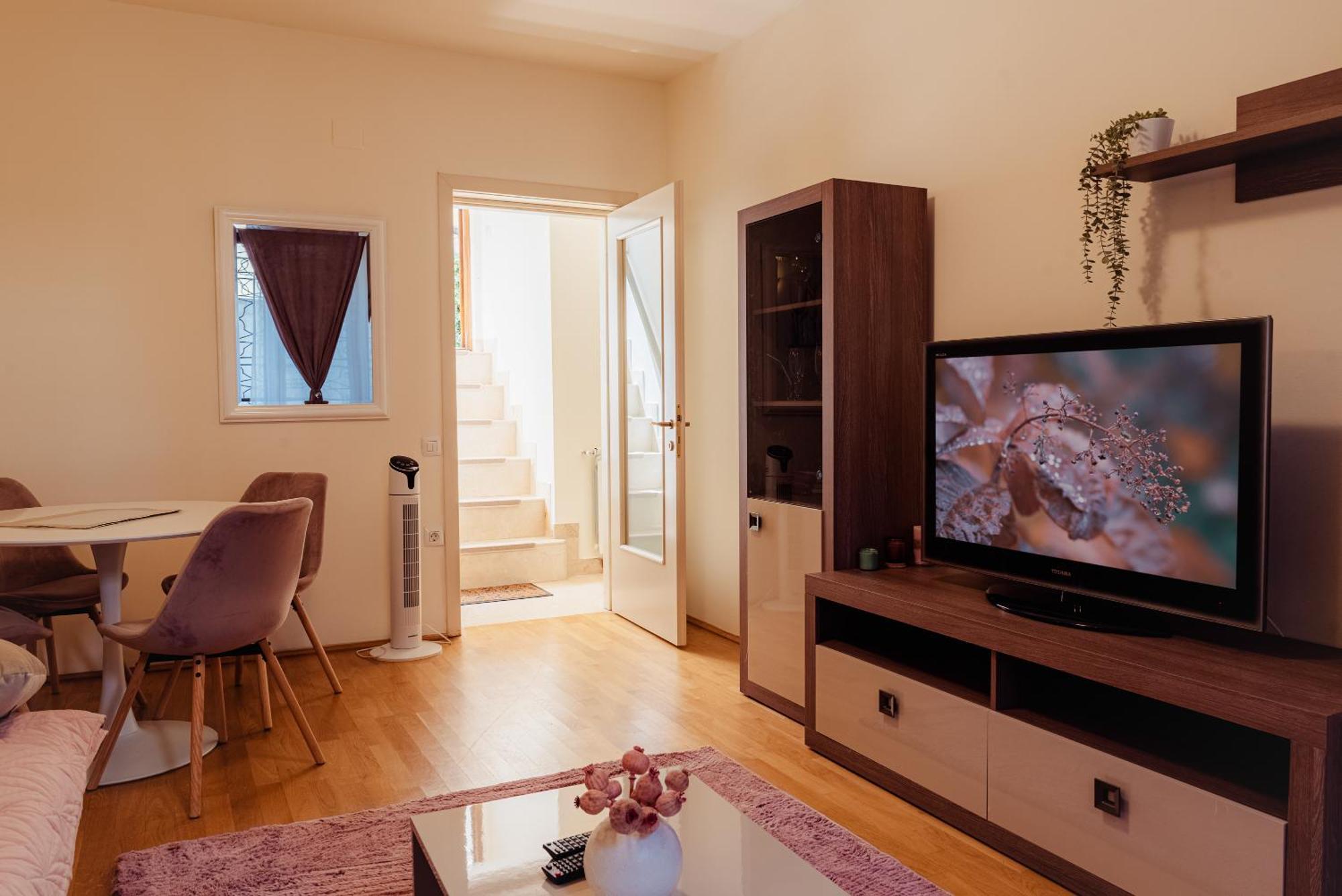 Downtown Apartment Boutique Green Garden Unirii Bucarest Esterno foto