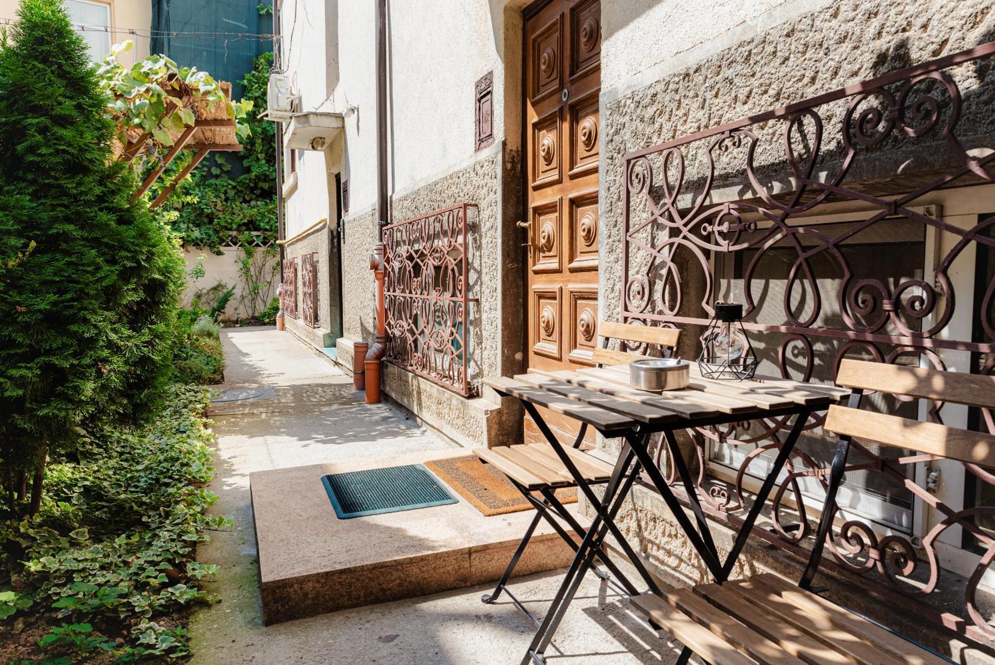 Downtown Apartment Boutique Green Garden Unirii Bucarest Esterno foto